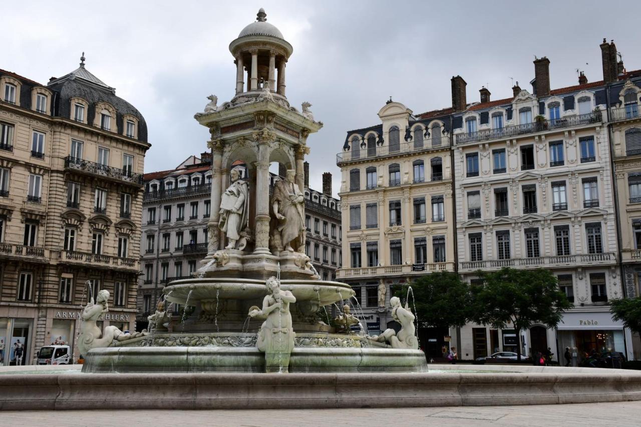 Cocon Cordeliers / 4 Voyageurs Apartment Lyon Bagian luar foto